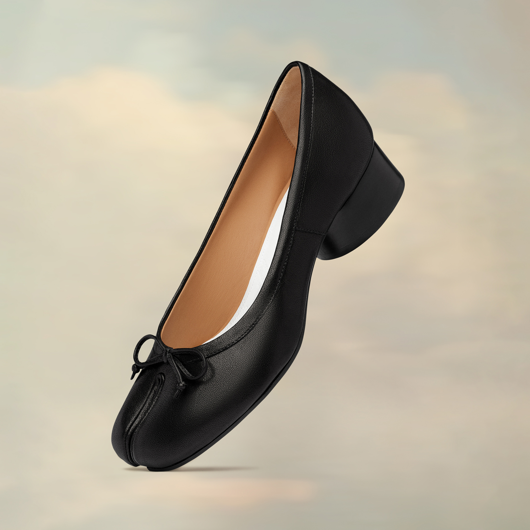 NIGO Maison Margiela Women's Tabi Ballerinas Autumn And Winter Solid Color Fashion Bow Chunky Heel Split Toe Casual Leather Shoes #nigo71346