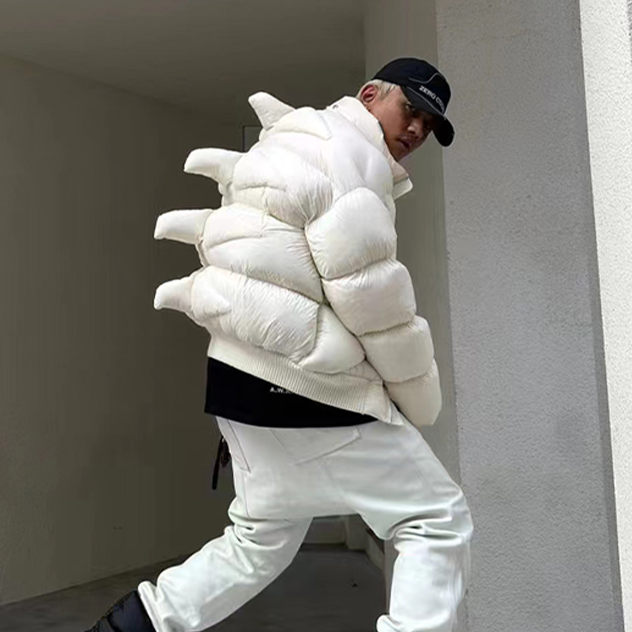 NIGO Rick Owens Men's And Women's Fall And Winter Dinosaur Down Jacket White Handmade Customized Tyrannosaurus Rex Design Ski Suit Thickened White Duck Down Ngvp #nigo8862