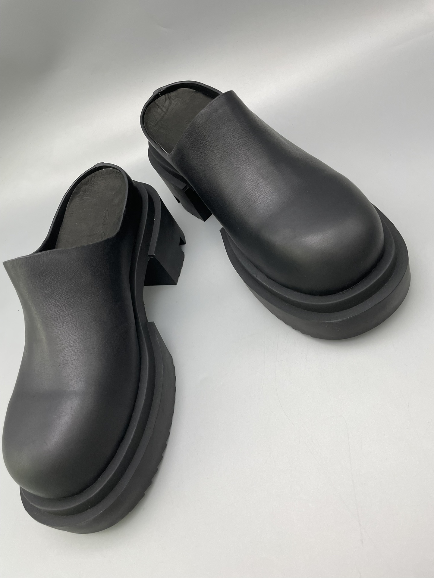 NIGO Rick Owens Men Women Spring Summer Autumn Black Cowhide Round Head Baotou Slippers Casual Shoes #nigo71432