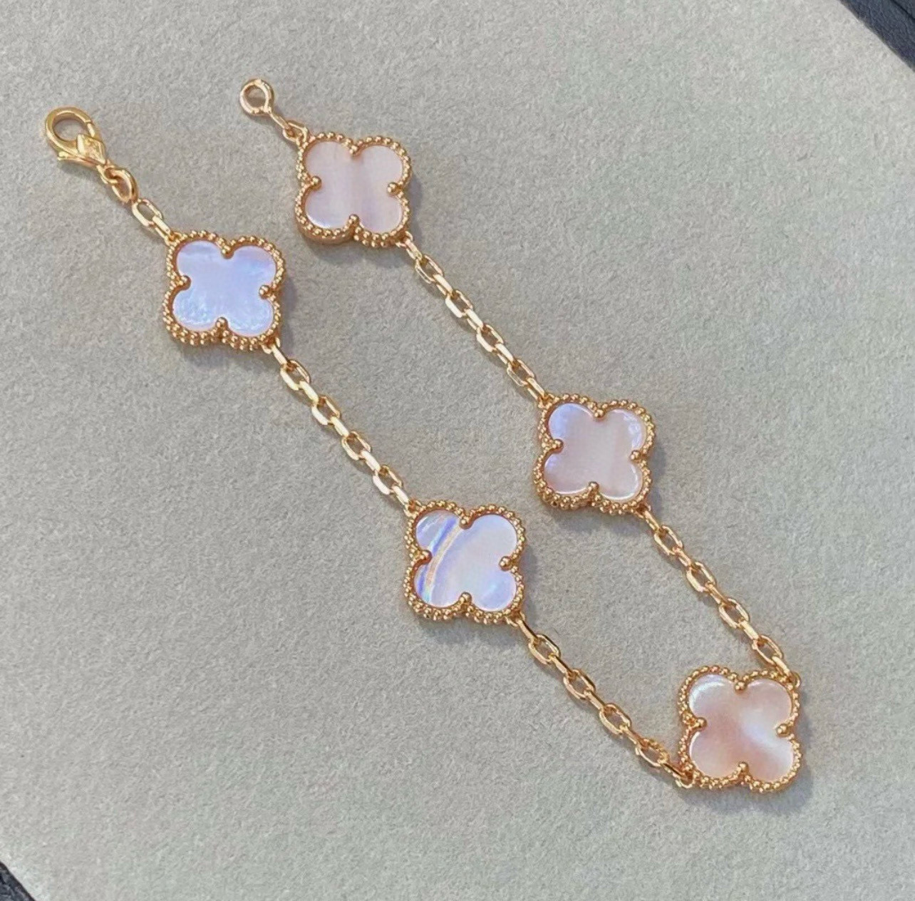 NIGO Van Cleef&Arpels Women's Fashion Five Pendant Clover Solid Color 925 Silver Bracelet Accessories #nigo71443