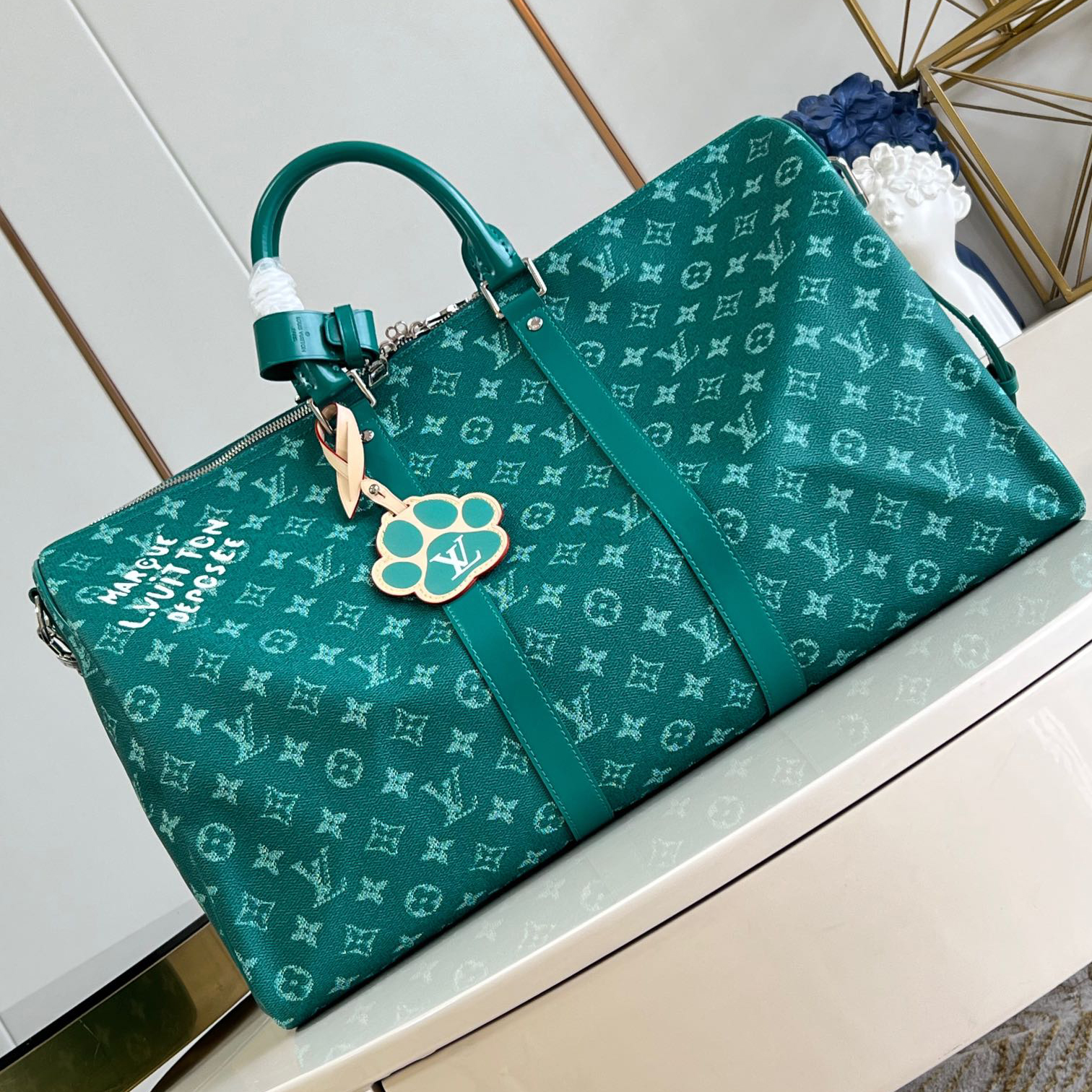 NIGO Louis Vuitton KEEPALL BANDOULIÈRE 50 Men's Detachable Adjustable Shoulder Strap Zipper Closure Coated Canvas Quilted Leather Single Shoulder Crossbody Handbag Travel Bag Bags #nigo72885