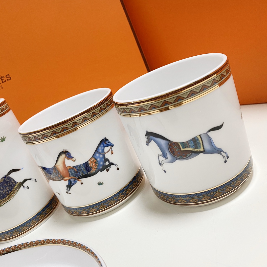 NIGO Hermes Horse Series Lotion Bottle Soap Box Toothbrush Box Mouthwash Cup Bone China Bathroom Five-Piece Set Accessories #nigo71548
