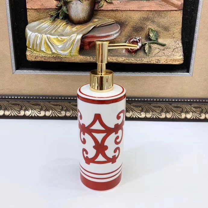 NIGO Hermes Red Iron Window Series Lotion Bottle Soap Box Toothbrush Box Mouthwash Cup Bone China Bathroom Five Sets Of Accessories #nigo71549