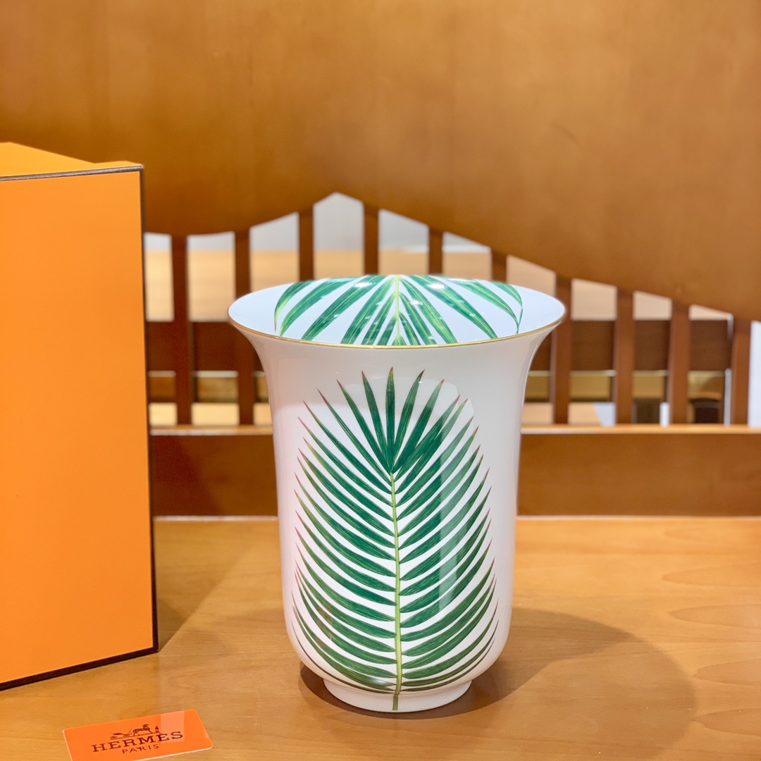 NIGO Hermes Tropical Rainforest Equatorial Jungle Series Bone China Vase 45% High Bone China Cameo Craft Matte Hand Traced Gold Accessories #nigo71572