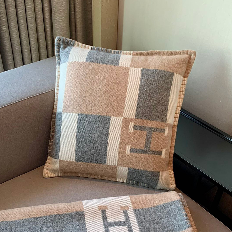NIGO Hermes Comfortable Fashion Patchwork Series Wool Cashmere 140x170cm Blanket Pillow Cushion Home Decor Accessories ﻿#nigo71582