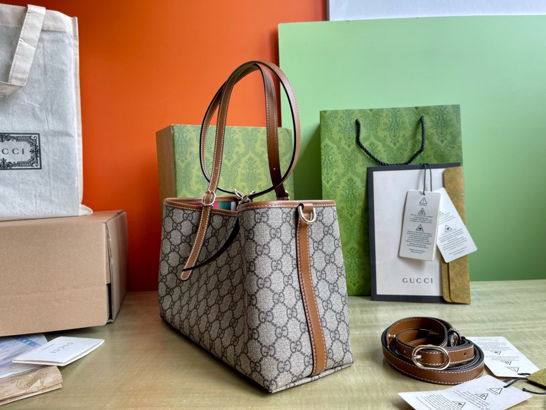 NIGO Gucci Women's Brown Monogrammed Printed Leather Quilted Canvas Shoulder Handbag Crossbody Bag Bags #nigo72929