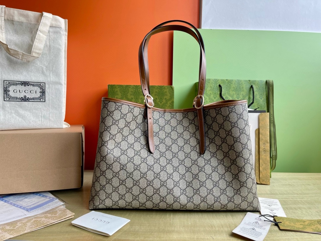 NIGO Gucci Women's Brown Monogrammed Printed Leather Quilted Canvas Shoulder Handbag Crossbody Bag Bags #nigo72931