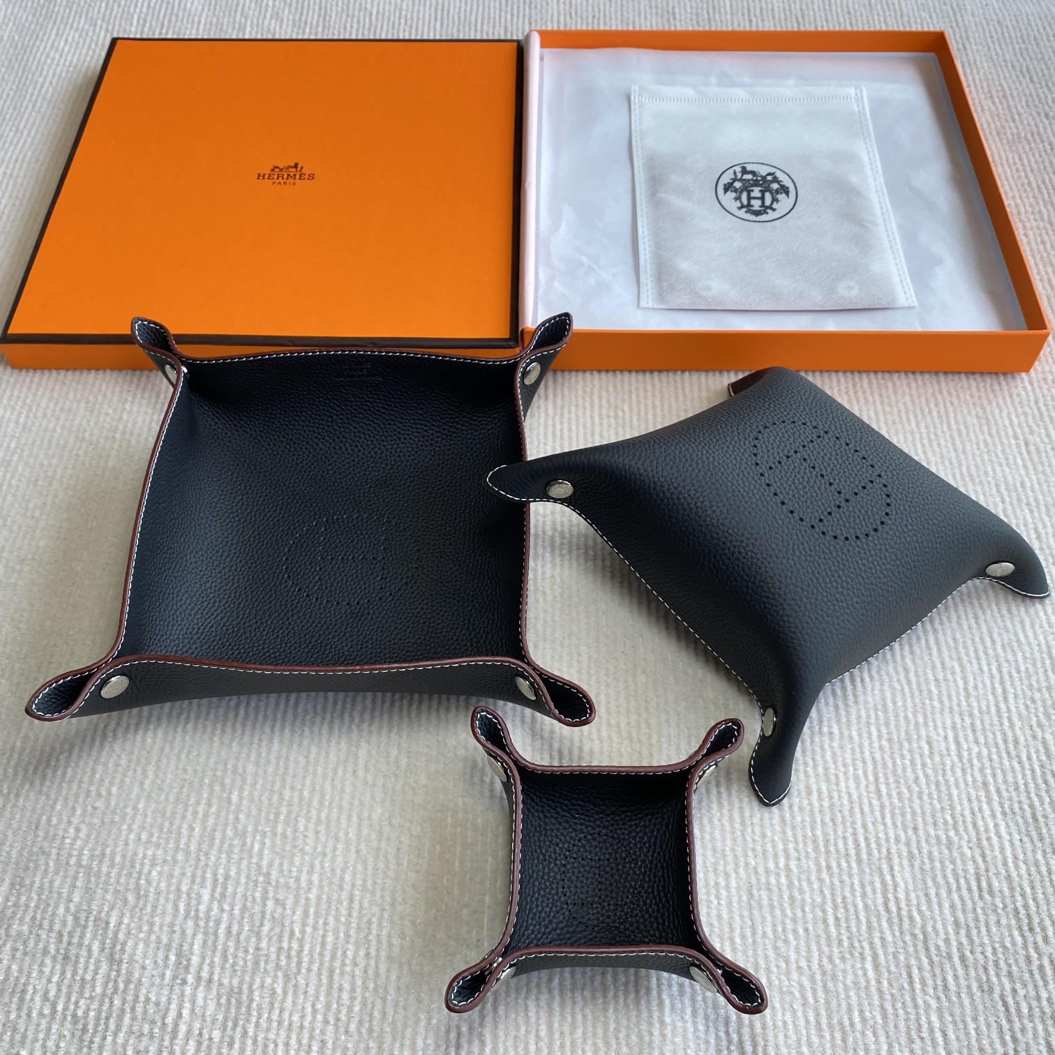 NIGO Hermes Simple Fashion Logo Printing Small 13x13cm Medium 22x22cm Large 25x25cm Whole Set Sold Color Blocking Leather Tray Accessories Ornaments #nigo72946