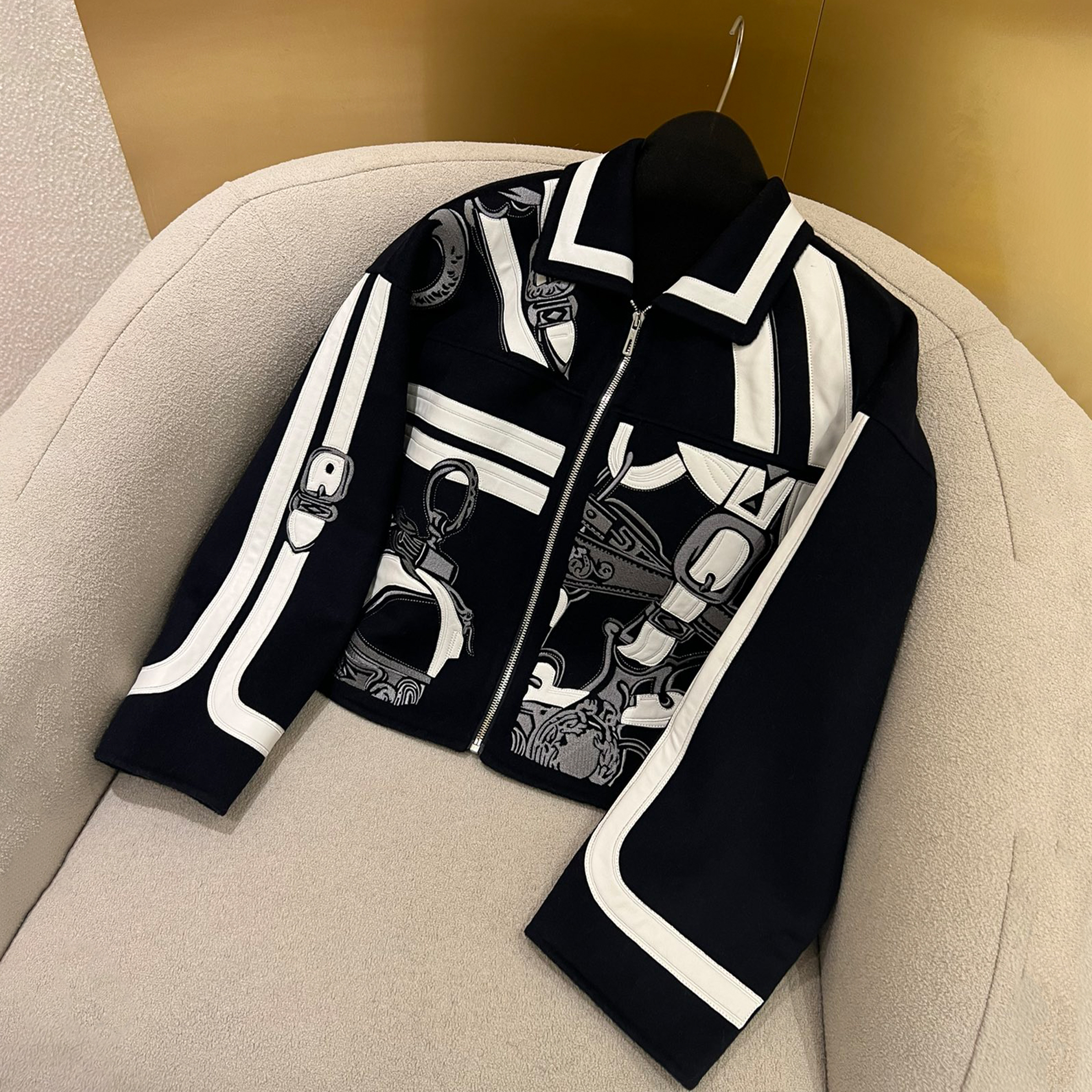 NIGO Hermes Women's Autumn And Winter Cashmere Totem Embroidery Sheepskin Splicing Silhouette Short Coat Fashionable And Casual Elegant Temperament Jacket Ngvp #nigo9236