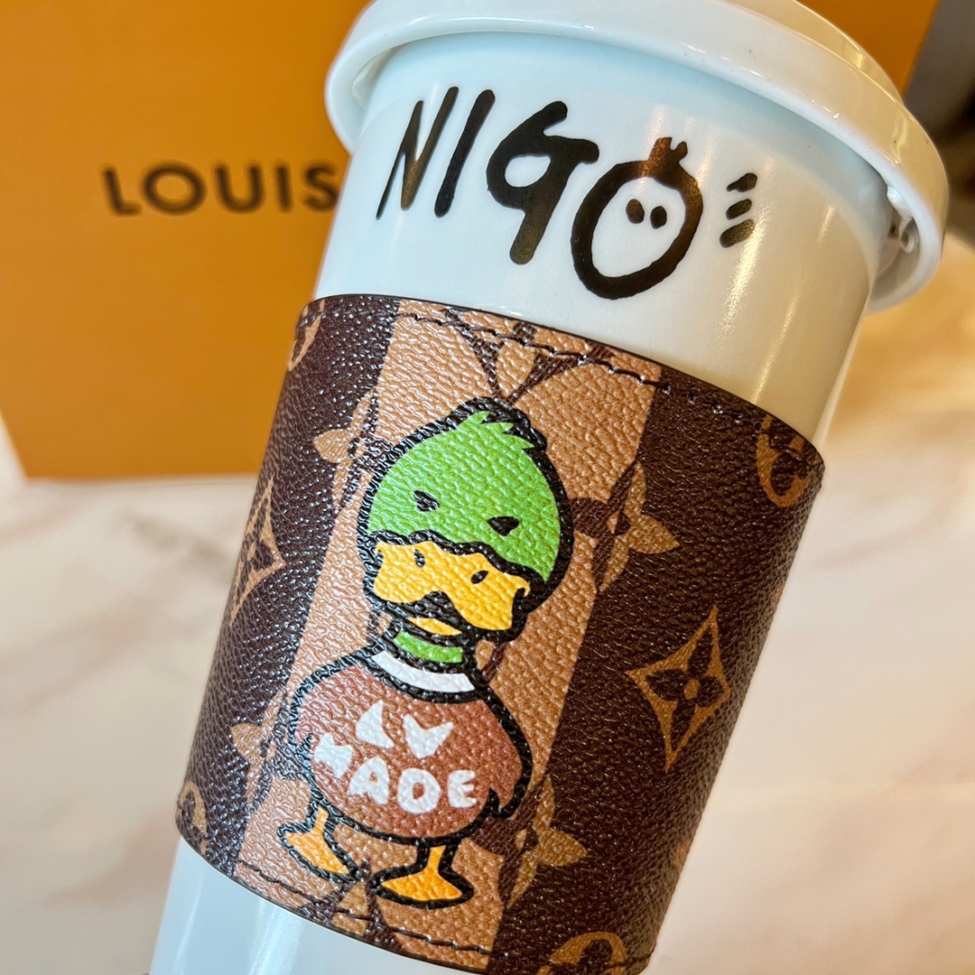 NIGO Louis Vuitton Duck Image Cowhide Mug Cover Ceramic Mugs Cup #nigo72998