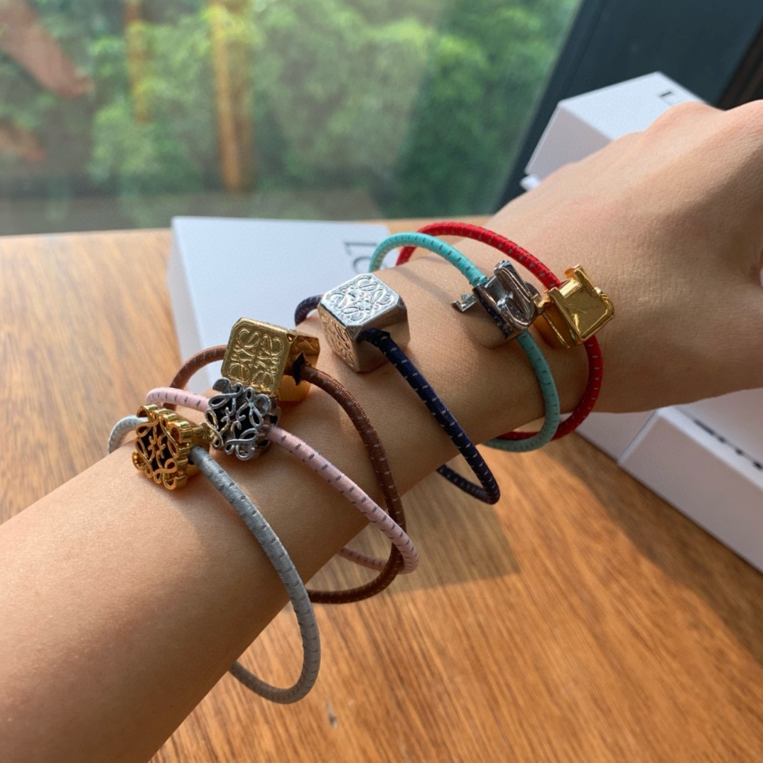 NIGO Loewe Women's Fashion Trend Metal Decoration Bracelet Delicate Six Pack Jewelry #nigo73117