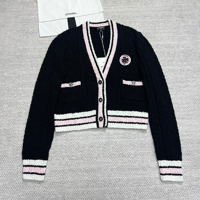 NIGO Chanel Women's Spring And Autumn Winter Badge Clover Stripe Single breasted V-neck Long sleeved Knitted Shirt Coat Cardigan #nigo71628