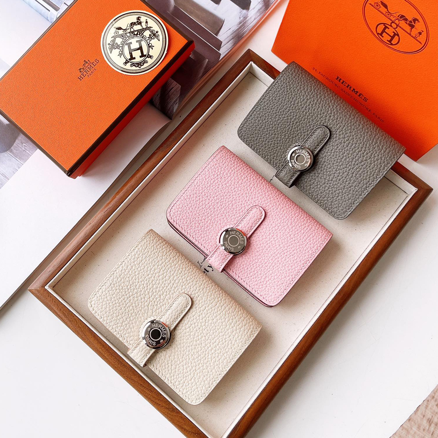 NIGO Hermes Women Solid Color Leather Drawstring Metal Buckle Closure Card Bag Clutch Bag Bags #nigo73192