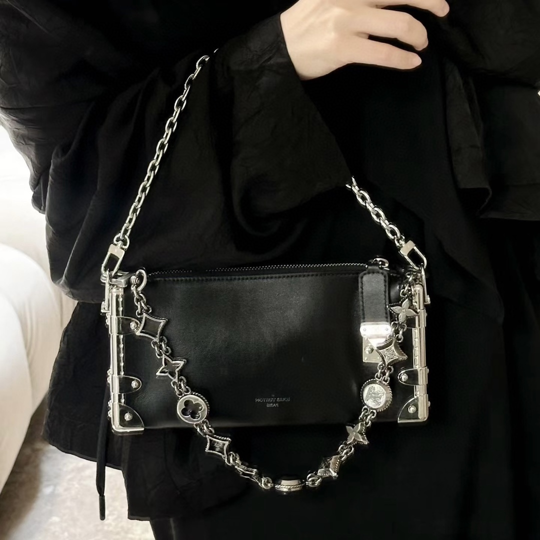 NIGO Louis Vuitton Men's Silver Letter Logo Openwork Design Brass Pant Chain Bag Chain Jewelry #nigo73189