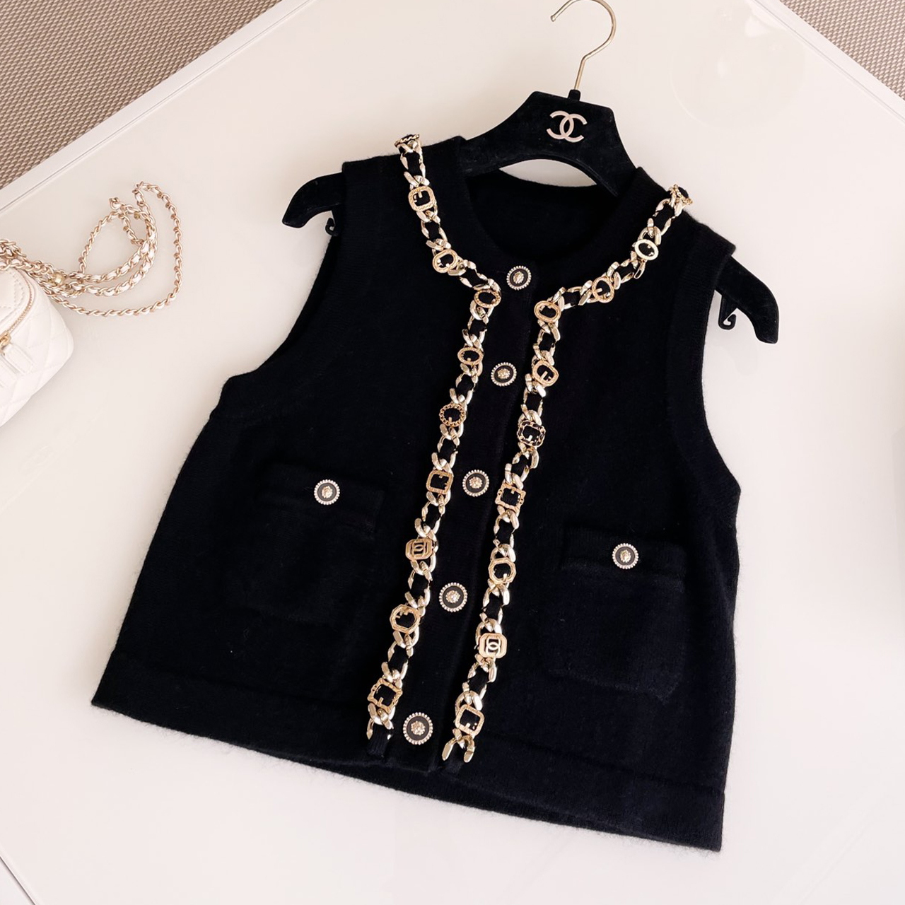 NIGO Chanel Women's Fall And Winter Fashion Antique Chain Single-Breasted Black And Gold Cashmere Knitted Tank Top Fitted Vest Ngvp #nigo9316
