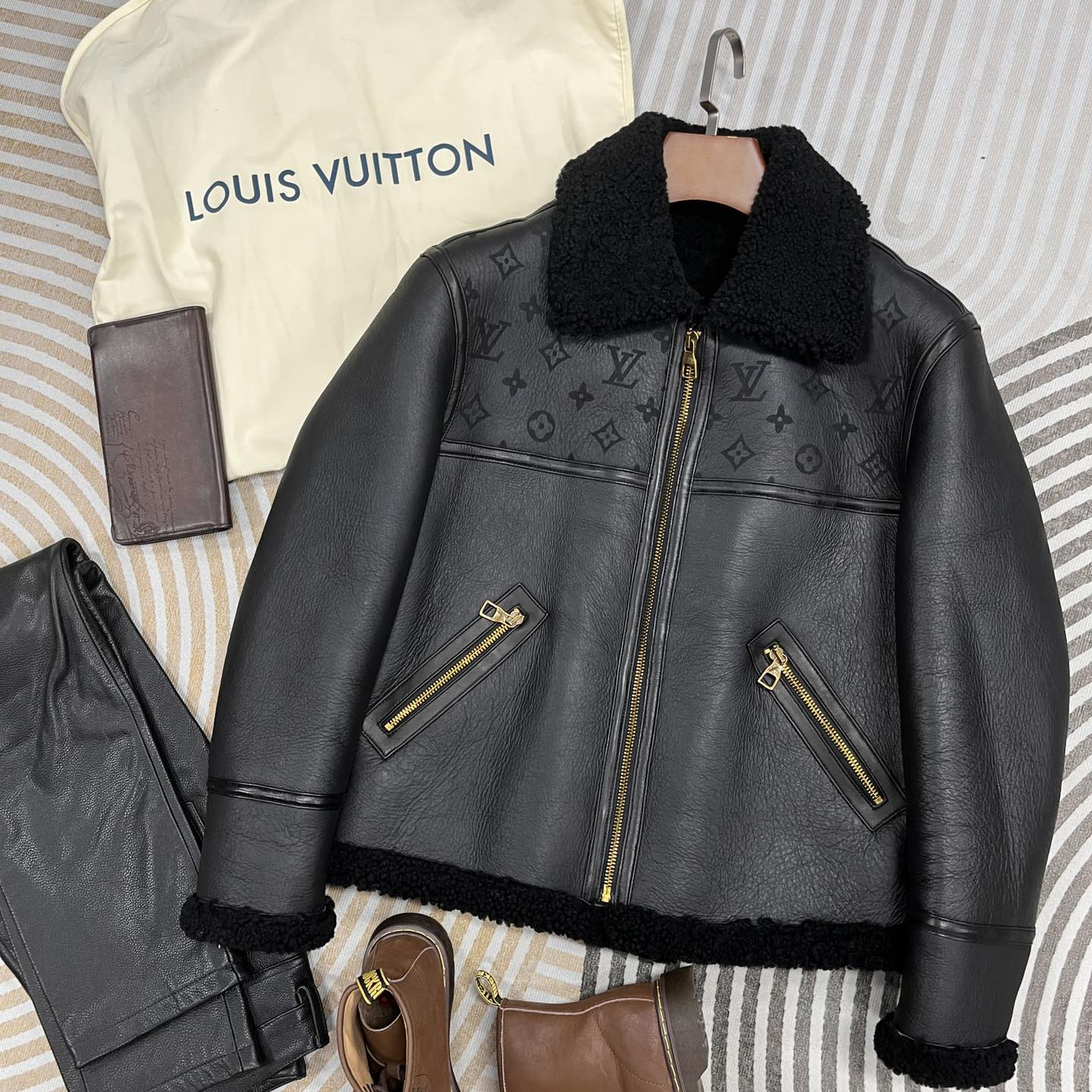 NIGO Louis Vuitton Men's Fall/Winter Black Logo Print Embossed Leather Long Sleeve Zipper Jacket #nigo73254
