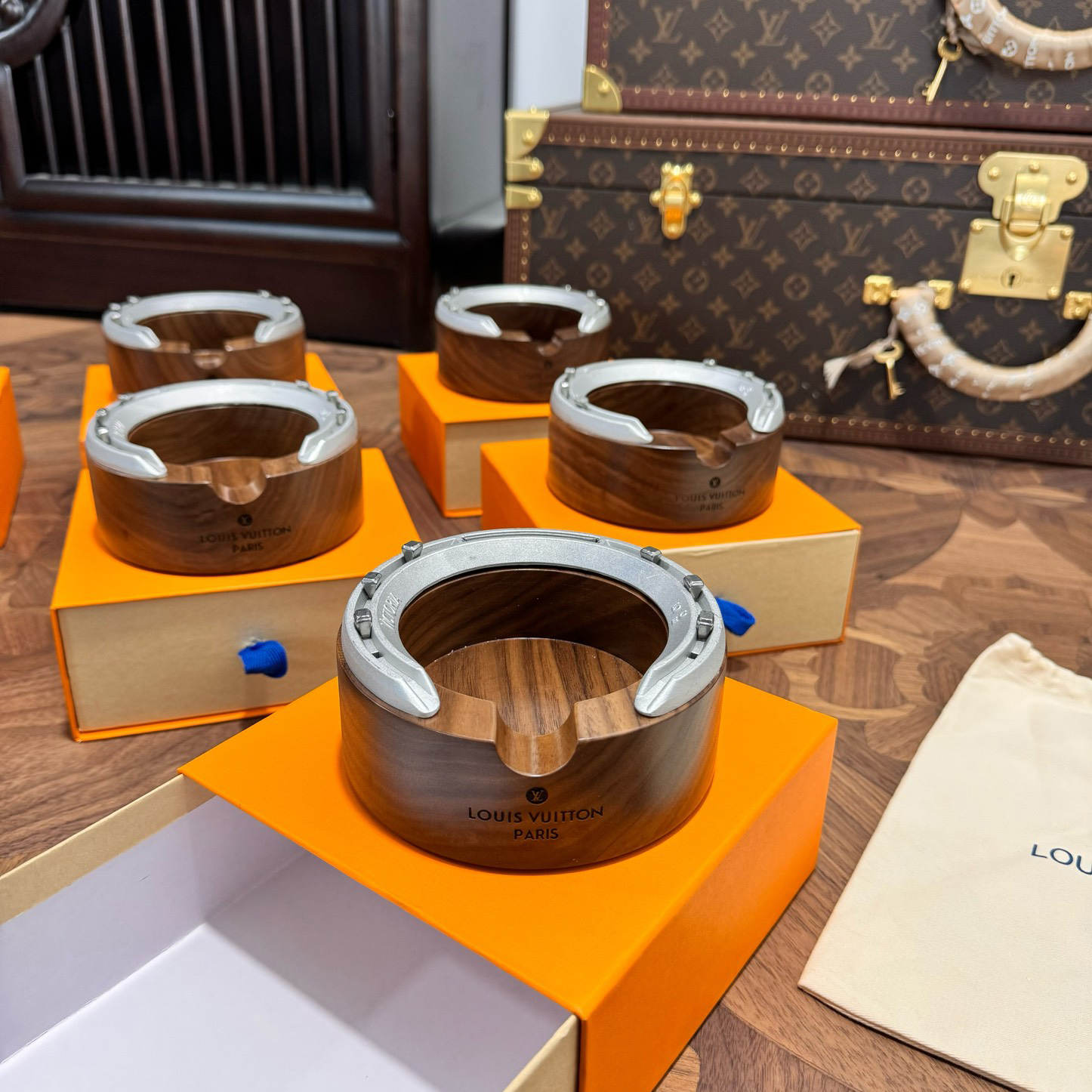 NIGO Louis Vuitton Mahogany Horseshoe Ashtray #nigo73294