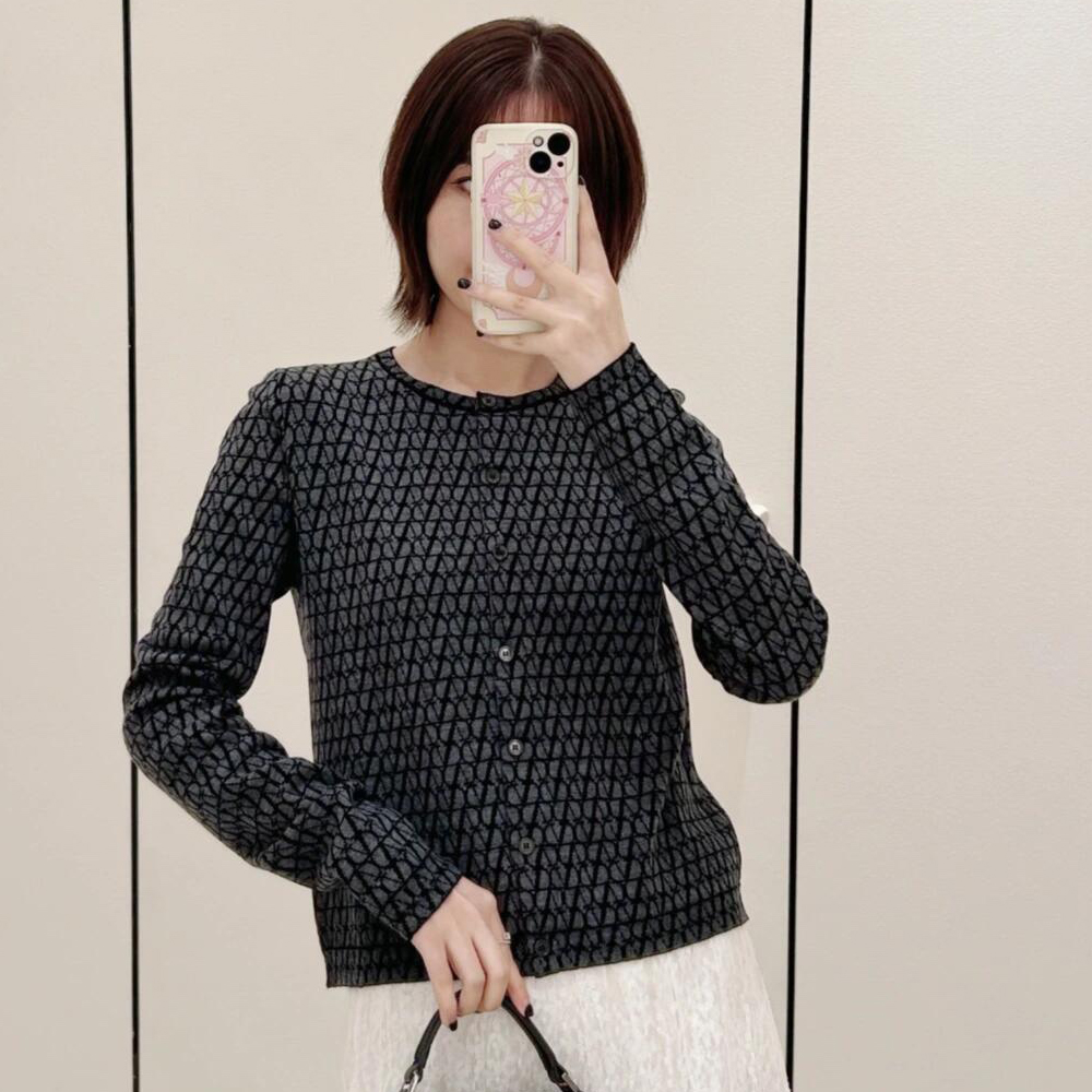 NIGO Valentino Women's Spring And Fall Logo Jacquard Embroidery Single Breasted Round Neck Long Sleeved Knit Sweater Jacket #nigo73386