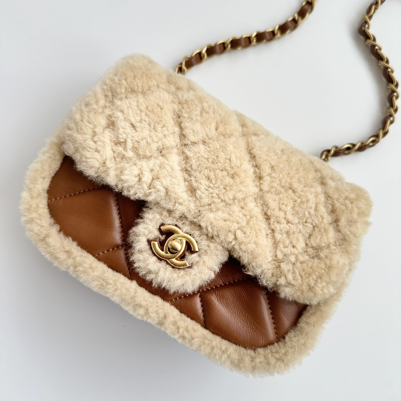 NIGO Chanel Women's Beige Spell Brown Lock Closure Chain Shoulder Strap Lambskin Tote Shoulder Bag Bags #nigo73463