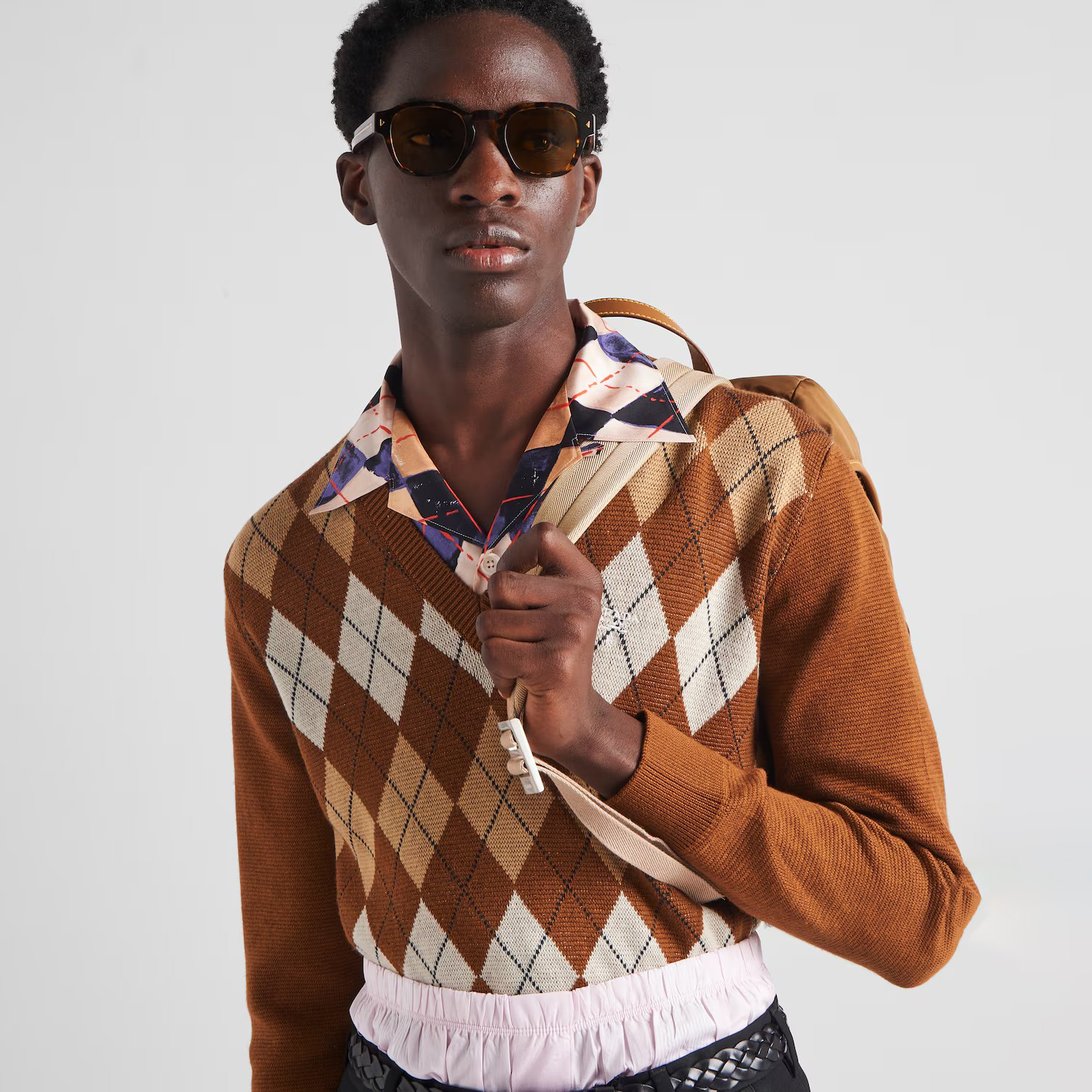 NIGO Prada Men's Spring And Fall Brown Diamond Applique V-neck Knitted Wool Casual Long Sleeved Sweater #nigo73612