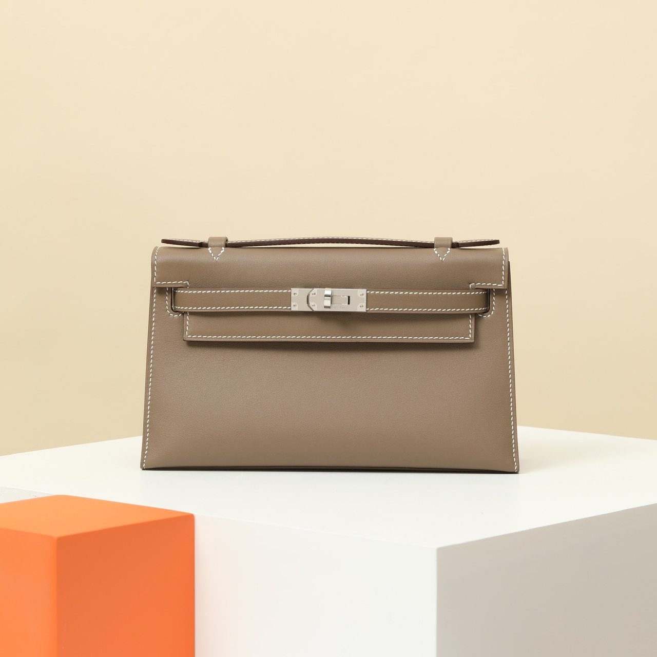 NIGO Hermes Women Pure Color Metal Buckle Cowhide Handbag Bag Bags #nigo73649