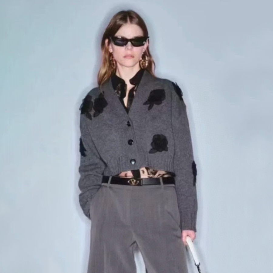 NIGO Valentino Women's Spring And Autumn Rose Embroidery Single Breasted V-Neck Gray Long Sleeve Cardigan Wool Sweater Ngvp #nigo9476