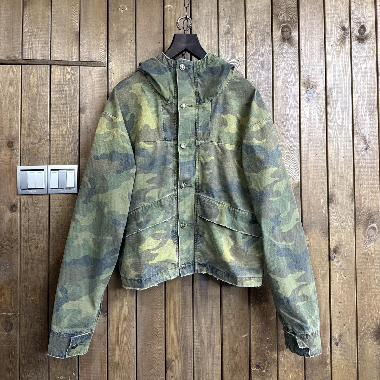 NIGO 424 Men's Spring and Autumn Camouflage Aged Raw Edge Hooded Zipper Long Sleeve Jacket #nigo73827
