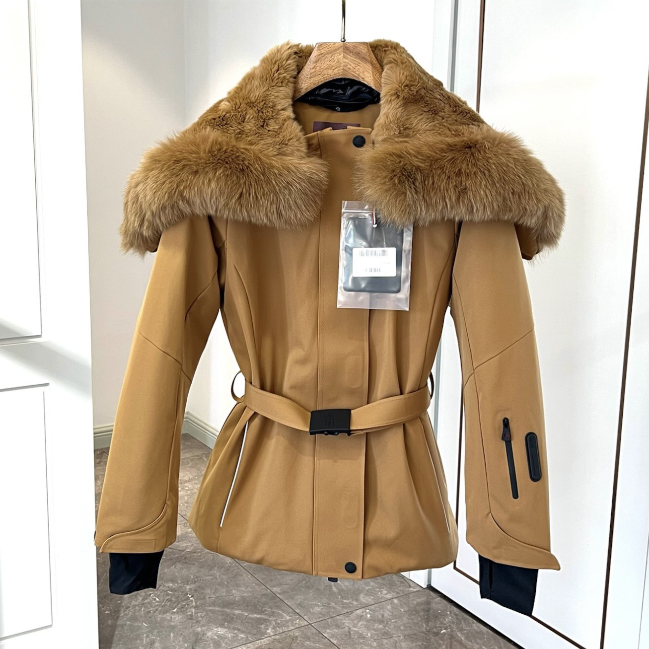 NIGO Moncler Women's Autumn and Winter Solid Color Hooded Waisted Long Sleeve Zipper Puffer Down Jacket #nigo73834