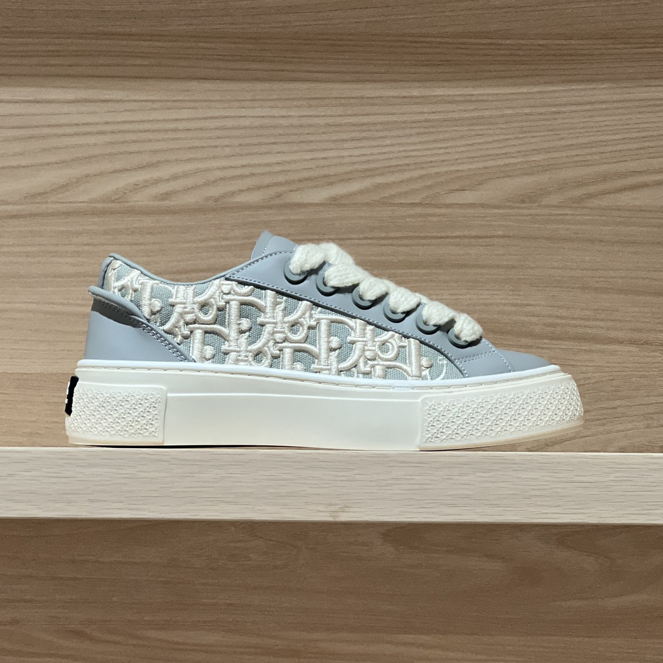 NIGO Dior B33 Men's and Women's Low Top Lace Up Leather Casual Embroidered Printed Thick Bottom Height Increasing Sneakers #nigo73948