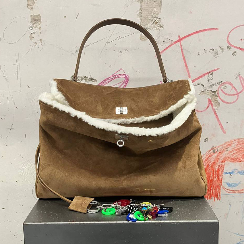 NIGO Balenciaga Women's Retro Solid Color Fashion Suede Shoulder Bag Casual Tote Bags Bags 7897442ABAD2590 Ngvp #nigo9552