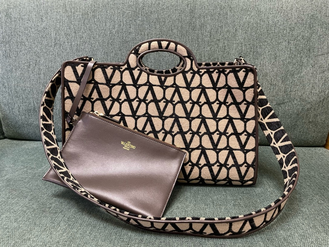 NIGO Valentino Women‘s Solid Color Detachable Shoulder Strap V Logo Leather Tote Bag Shopper Shoulder Bags #nigo73975