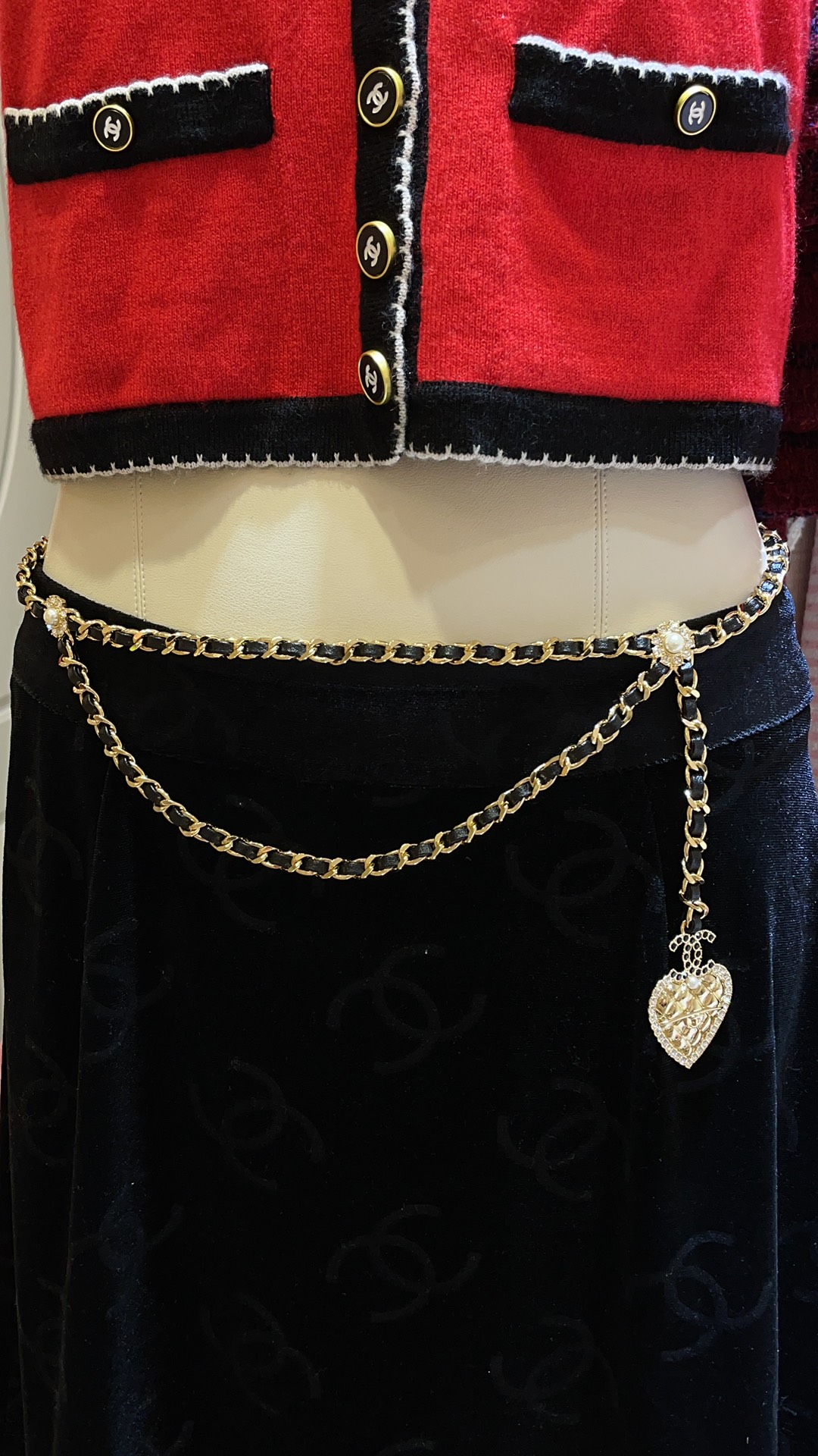 NIGO Chanel New Double C Gold Diamond Lattice Love Pendant Double Waist Chain Leather Wear Chain Vintage Noble Fashionable Brass Swarovski Diamond Lambskin Waist Chain Belt Accessories #nigo71734