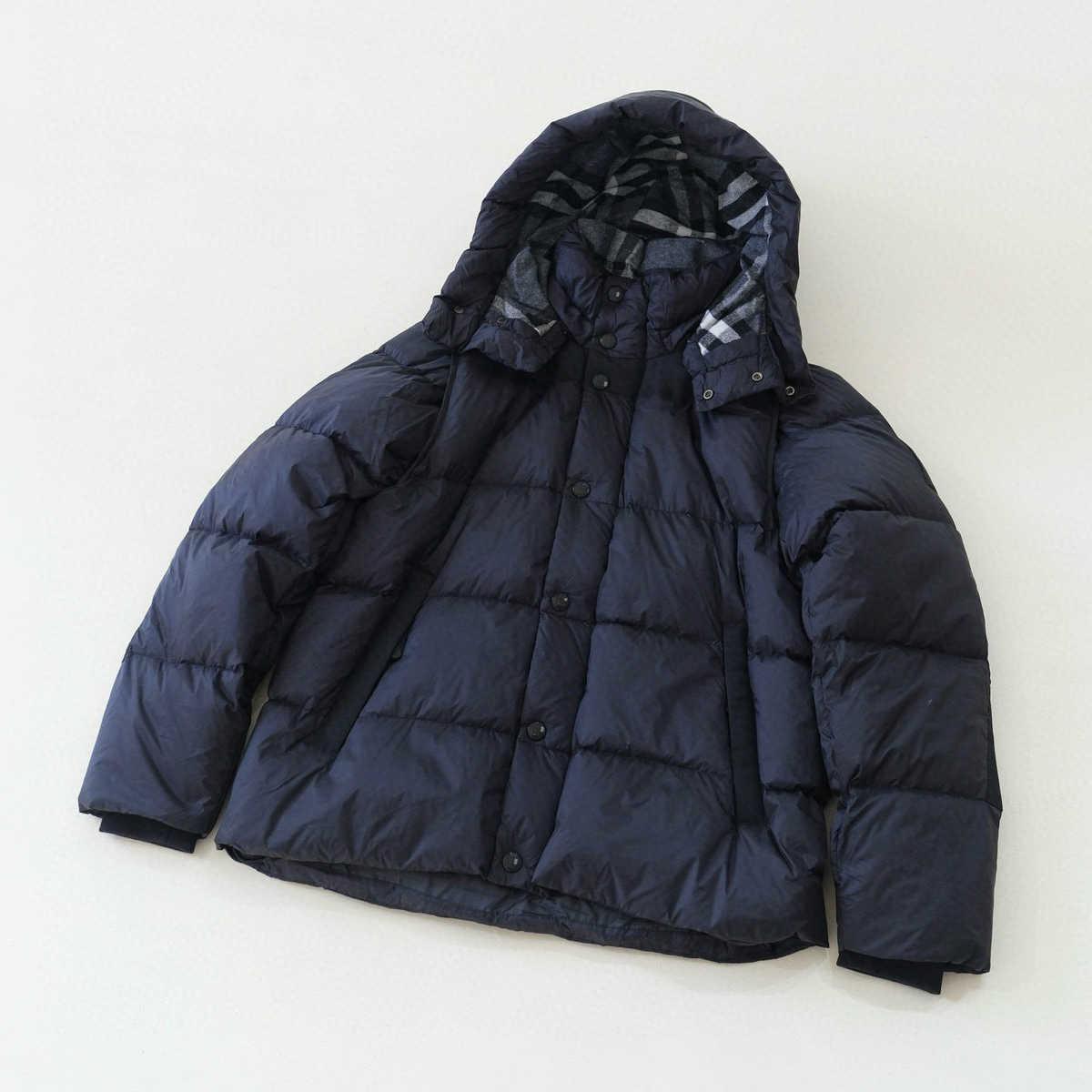 NIGO Burberry Men's and Women's Autumn and Winter Detachable Hooded Sleeve Solid Color Zipper Puffer Down Jacket #nigo74169