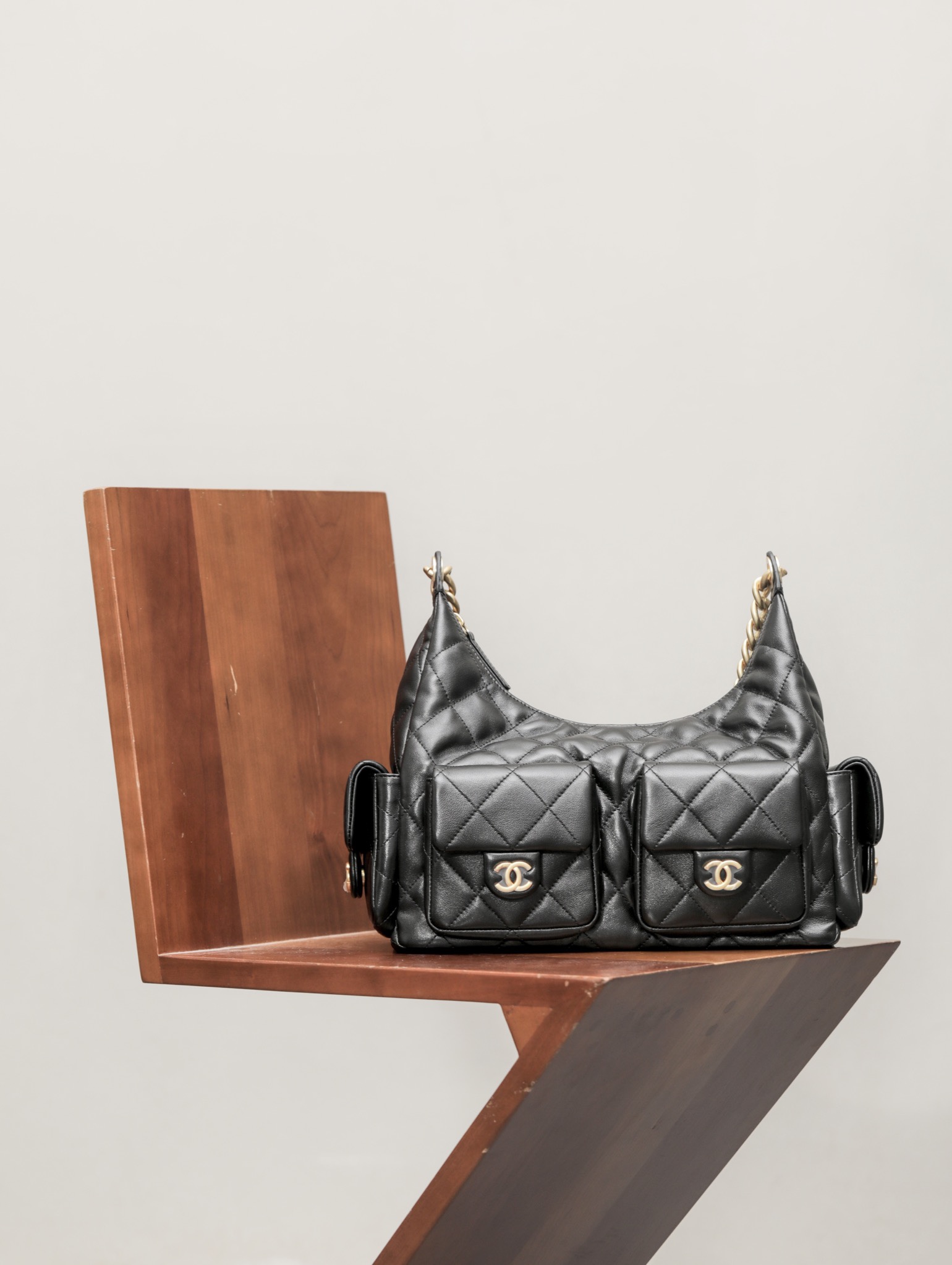 NIGO Chanel Women's Black Gold Buckle Zipper Closure Lambskin Tote Shoulder Bag Bags #nigo74229