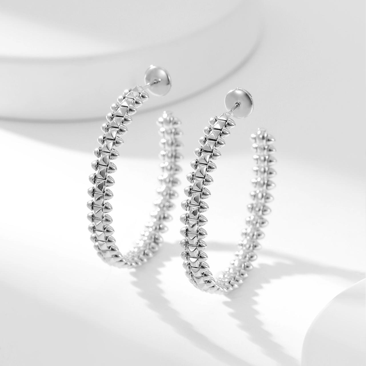 NIGO Cartier Women's CLASH DE CARTIER Solid Color Large Earrings Vintage Fashion Jewelry Accessories #nigo71749