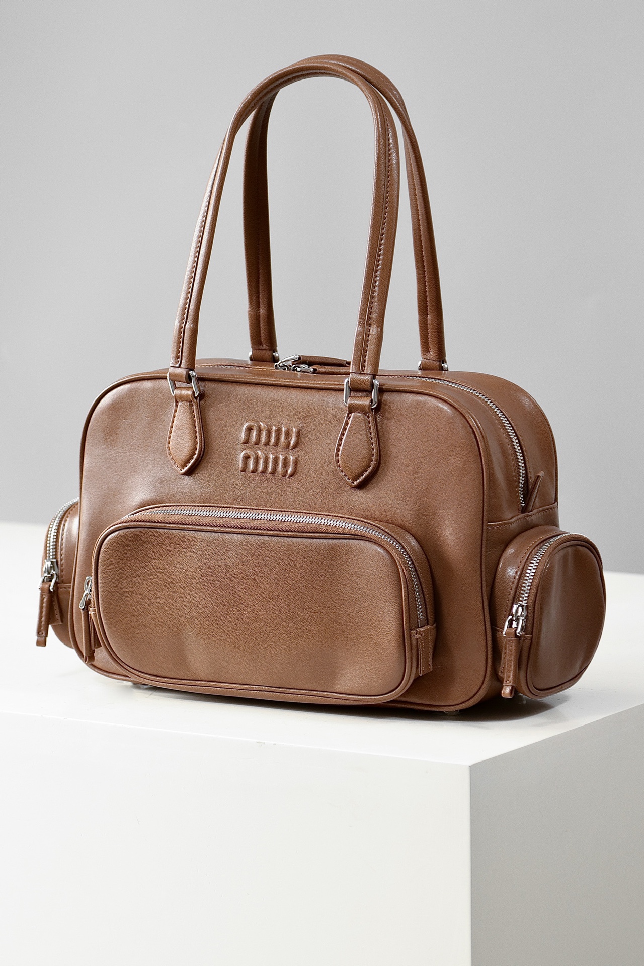 NIGO MiuMiu Women's Solid Color Embossed Engraved Logo Zipper Closure Napa Leather Shoulder Handbag Bag Bags #nigo74329