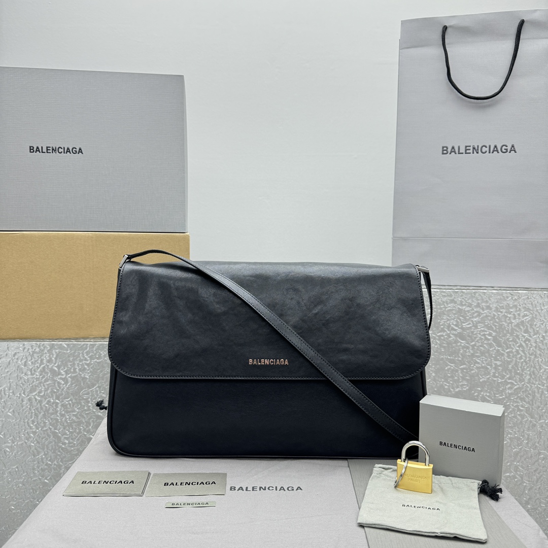 NIGO Balenciaga Grungy Men's Black Washed Smooth Cow Leather Medium Messenger Bag Crossbody Shoulder Bags #nigo74356