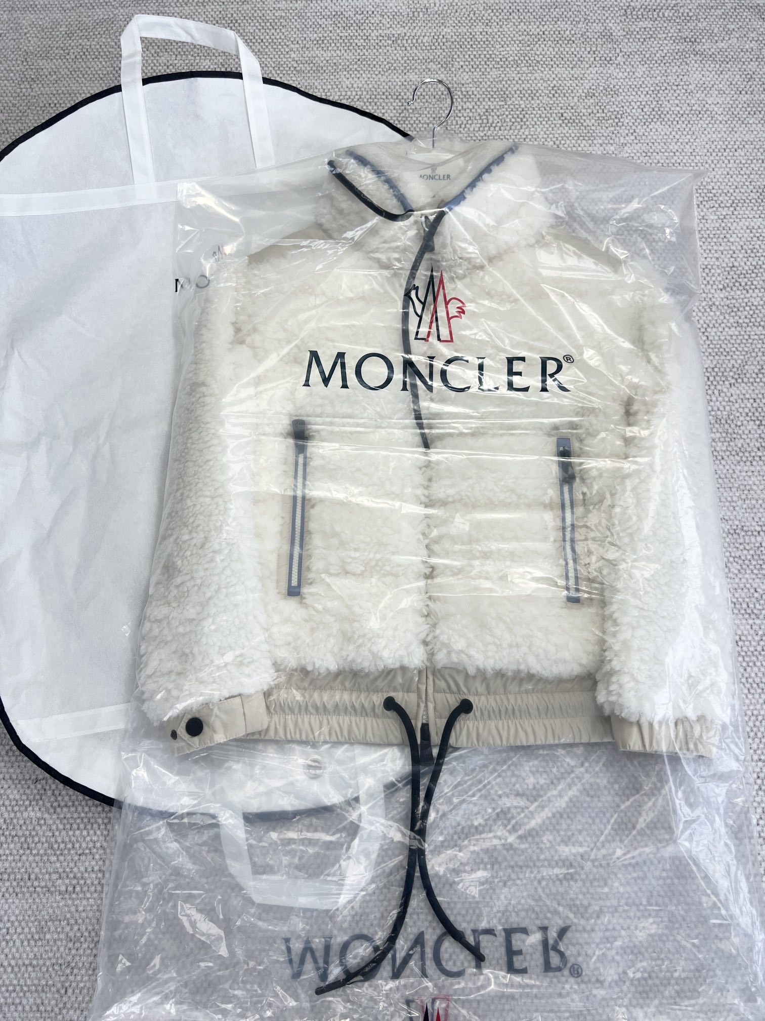 NIGO Moncler Women's Fall And Winter White Plush Stand Up Collar Drawstring Zipper Casual Long Sleeved Jacket #nigo74417