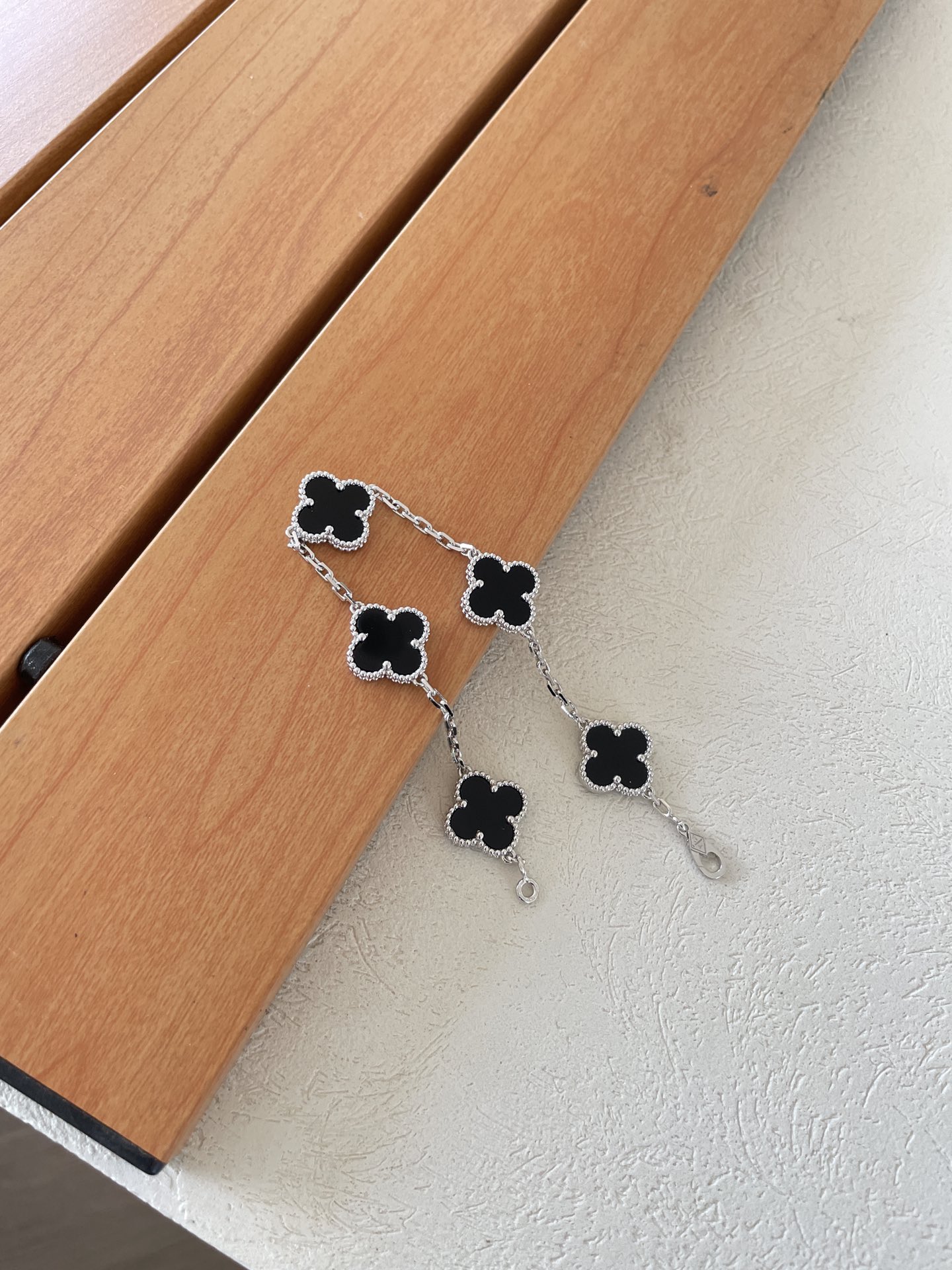 Nigo Van Cleef&arpels Five Flower Black Silver Color Matching Metal Bracelet, Pure Silver Flower Temperament, Luxurious Jewelry Accessories #nigo74456