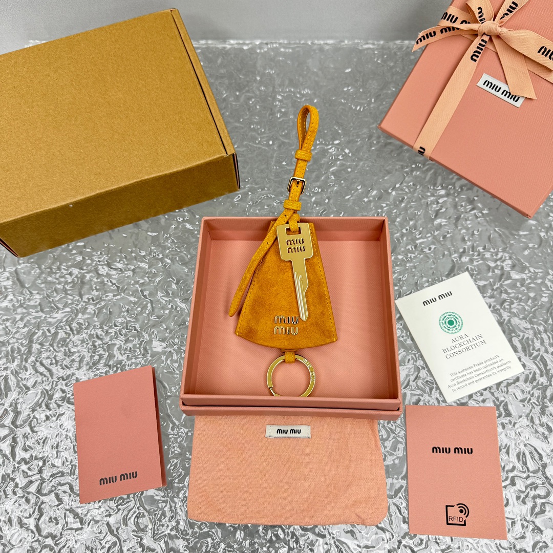 NIGO MiuMiu Women's Solid Color Leather Logo Embroidery Printed Keychain Bag Accessories Jewelry #nigo74535