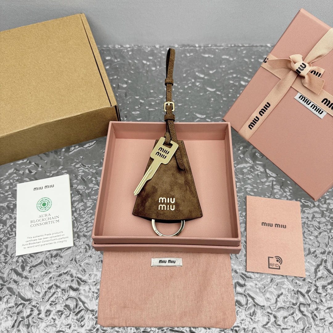 NIGO MiuMiu Women's Solid Color Leather Logo Embroidery Printed Keychain Bag Accessories Jewelry #nigo74535