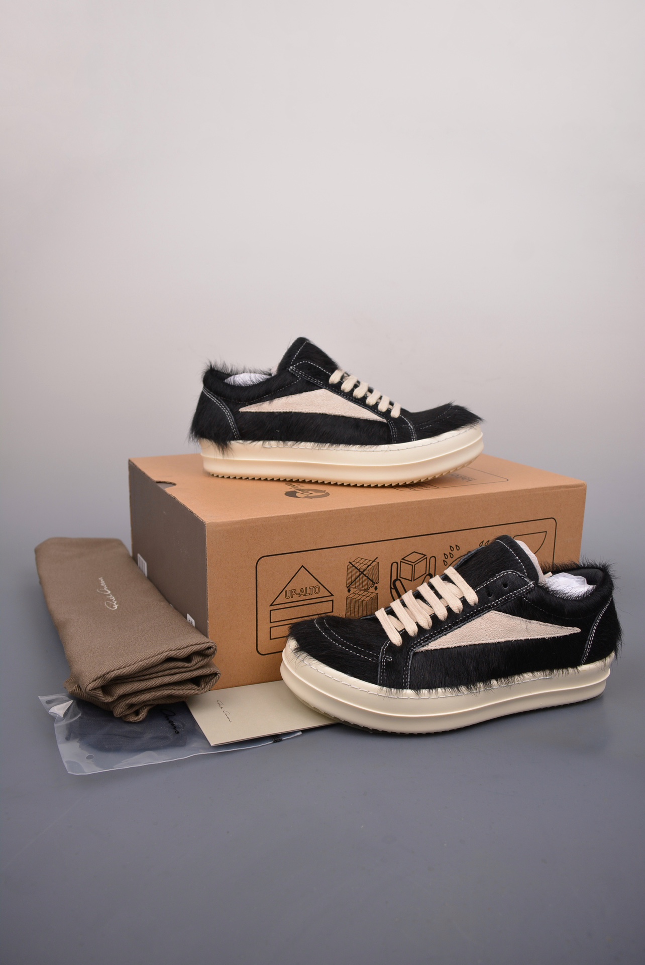 NIGO Rick Owens Men's And Women's Black And White Patchwork Leather Comfortable Mohair Low Top Lace Up Board Shoes #nigo74761