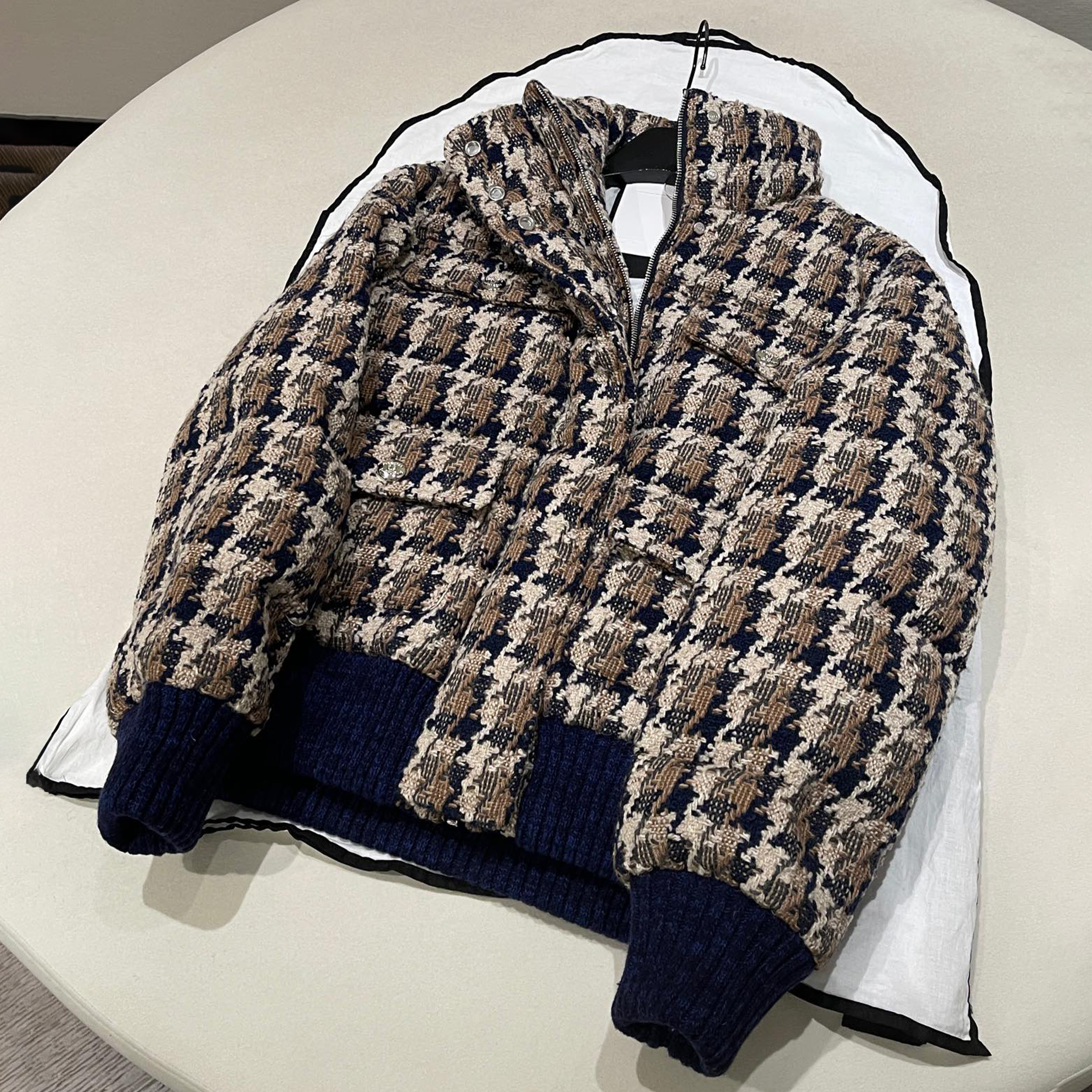 NIGO Chanel 2024/25 Coco Neige Ready-to-wear Corseted Jacket Women's Autumn Winter Plaid Colour Blocked Vintage Duffle Coat Jacket Wool Tweed Fashion Jacket Ngvp #nigo9822
