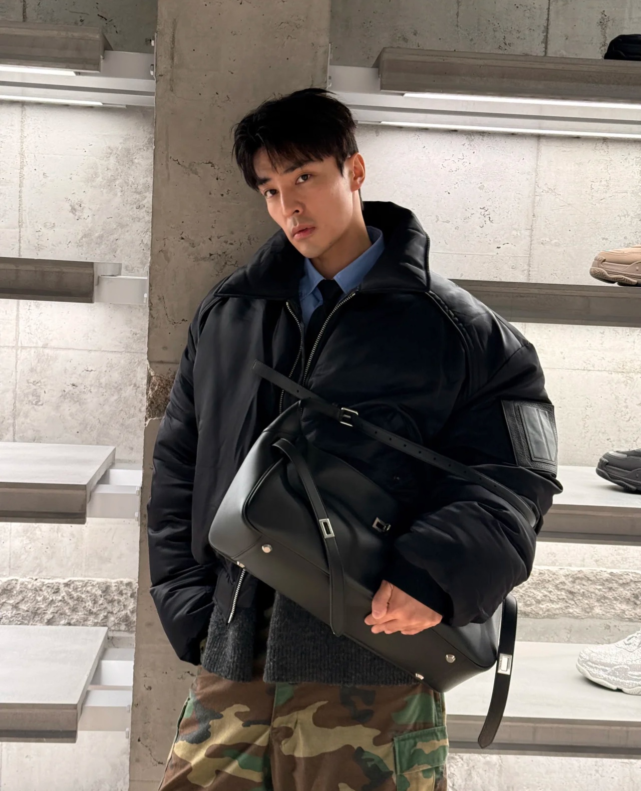 NIGO Balenciaga Women's Solid Color BEL AIR Shoulder Bags Removable Keychain Casual Leather Tote Bag 8057602ABAW1000 Ngvp #nigo9831