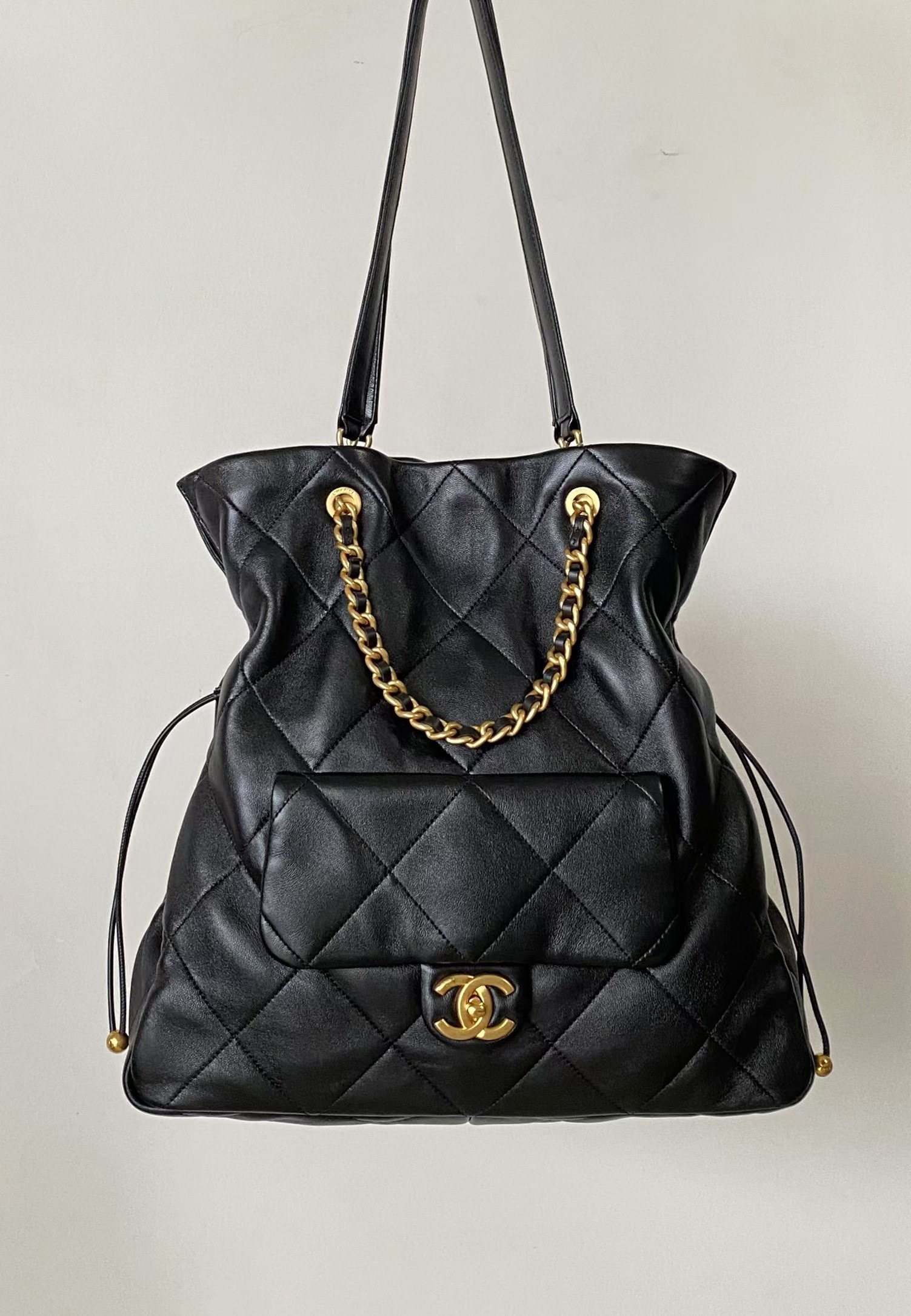 NIGO Chanel Women's Gold Metallic Lattice Quilted Solid Color Lambskin Shoulder Handbag Bag Bags #nigo74882