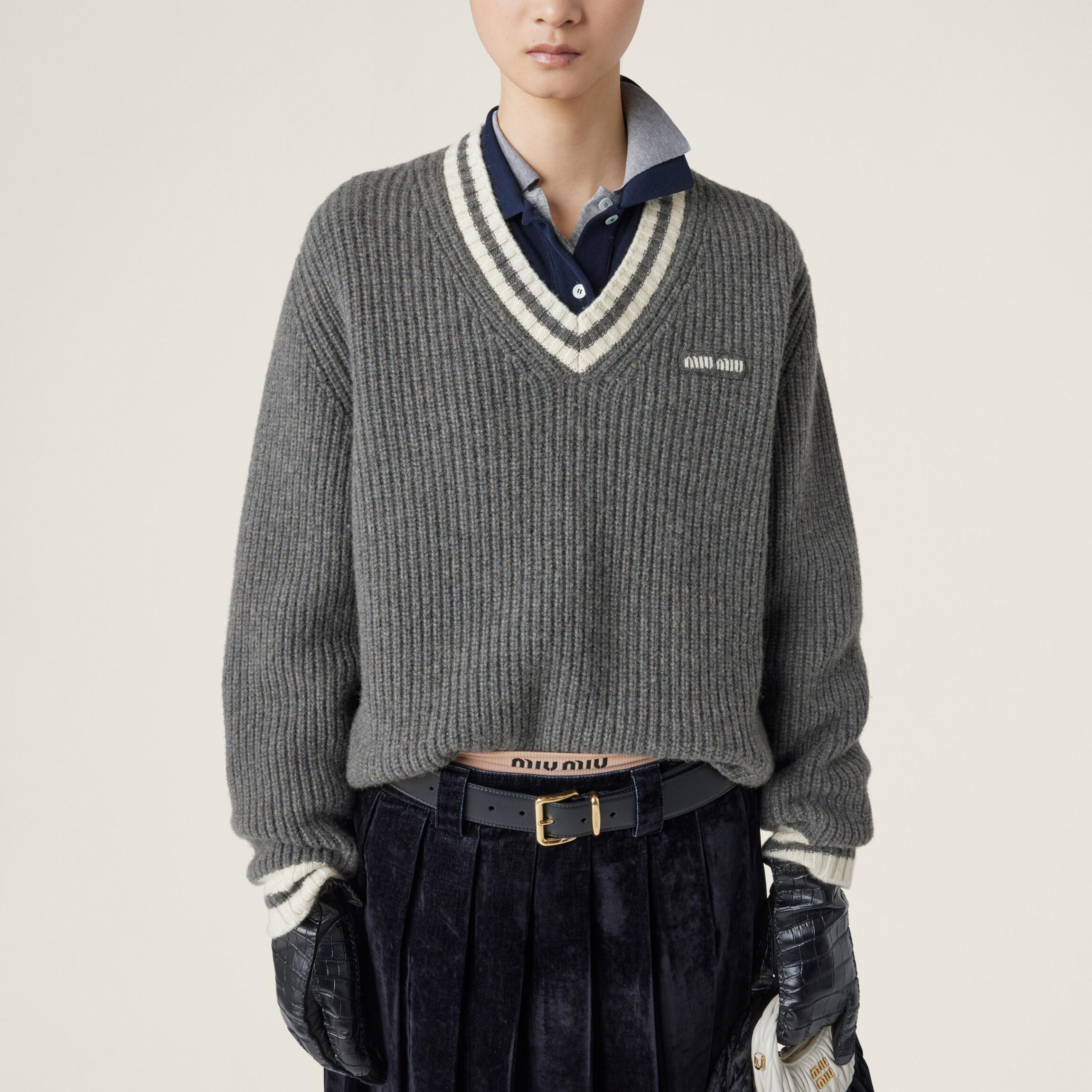 NIGO MiuMiu Women's Spring and Autumn Letter Printed V-Neck Casual Long Sleeve Cashmere Sweater Top #nigo75114