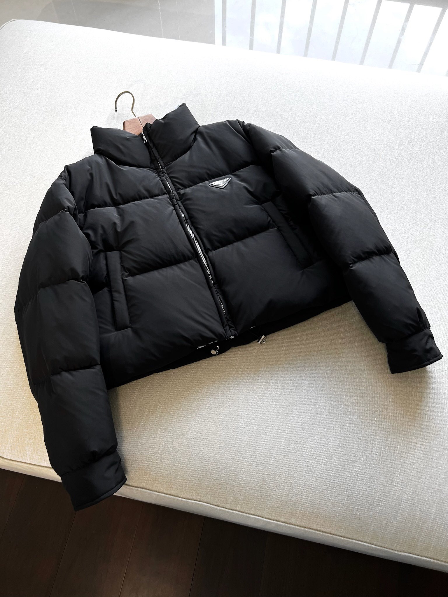 L NIGO Prada Short Black Bread Clothes Album retrieval code 289891