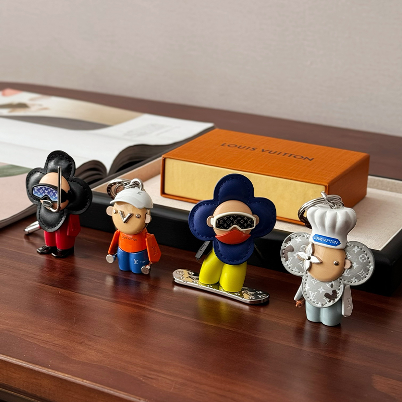 NIGO Louis Vuitton Men's And Women's Fashion Trend Logo Pendant Bag Hanging Decoration Solid Color Metal Leather Keychain Accessories #nigo71946