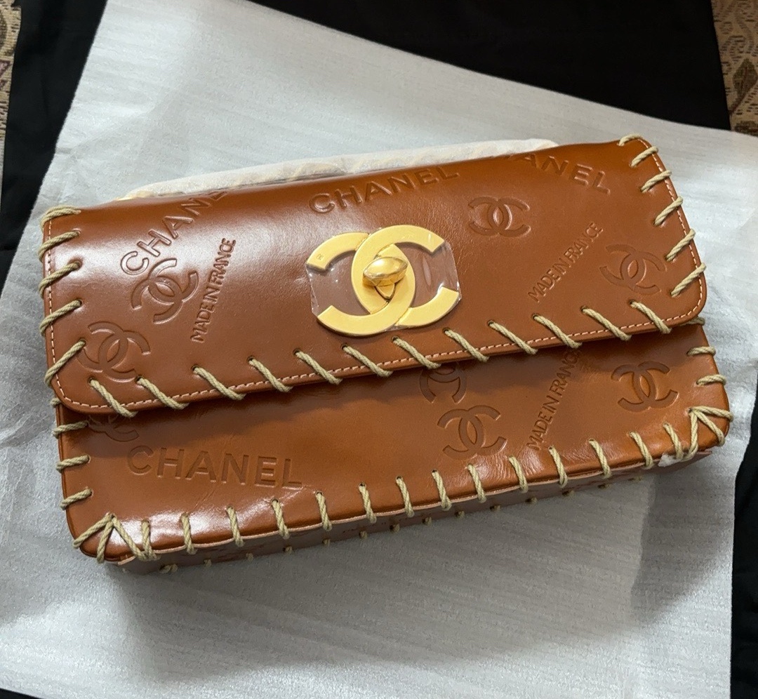 NIGO Chanel Vintage CF Women's Solid Color Cowhide Embossed Print Woven Shoulder Crossbody Bag Bags #nigo75198