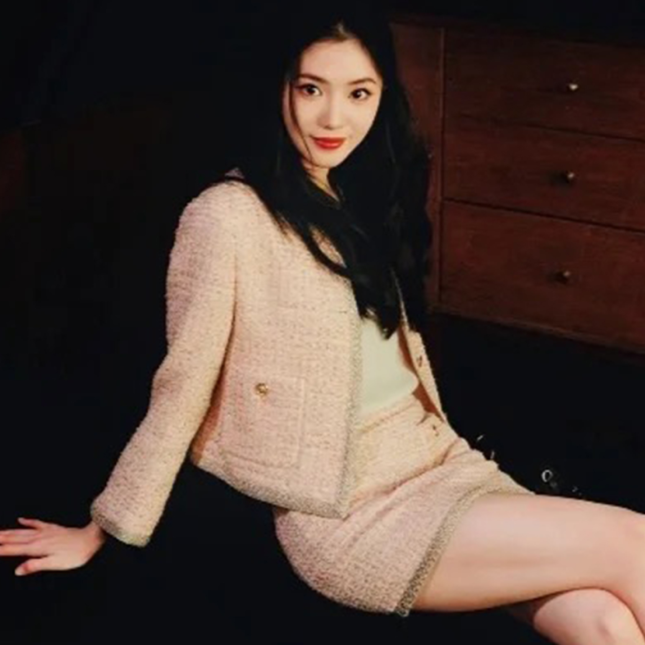 NIGO MiuMiu Women's Early Spring Woven Pink Gold Tweed Jacket Half Skirt Suit Retro High Street Simple Temperament Single-breasted Short Jacket Wrap Skirt Set Ngvp #nigo9854